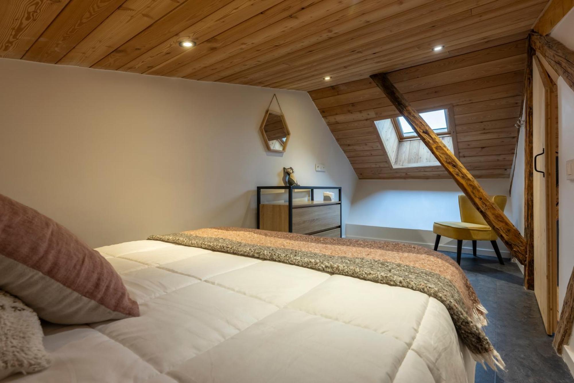 Superbe Loft - Situ Sur La Place Centrale Barcelonnette Exterior photo