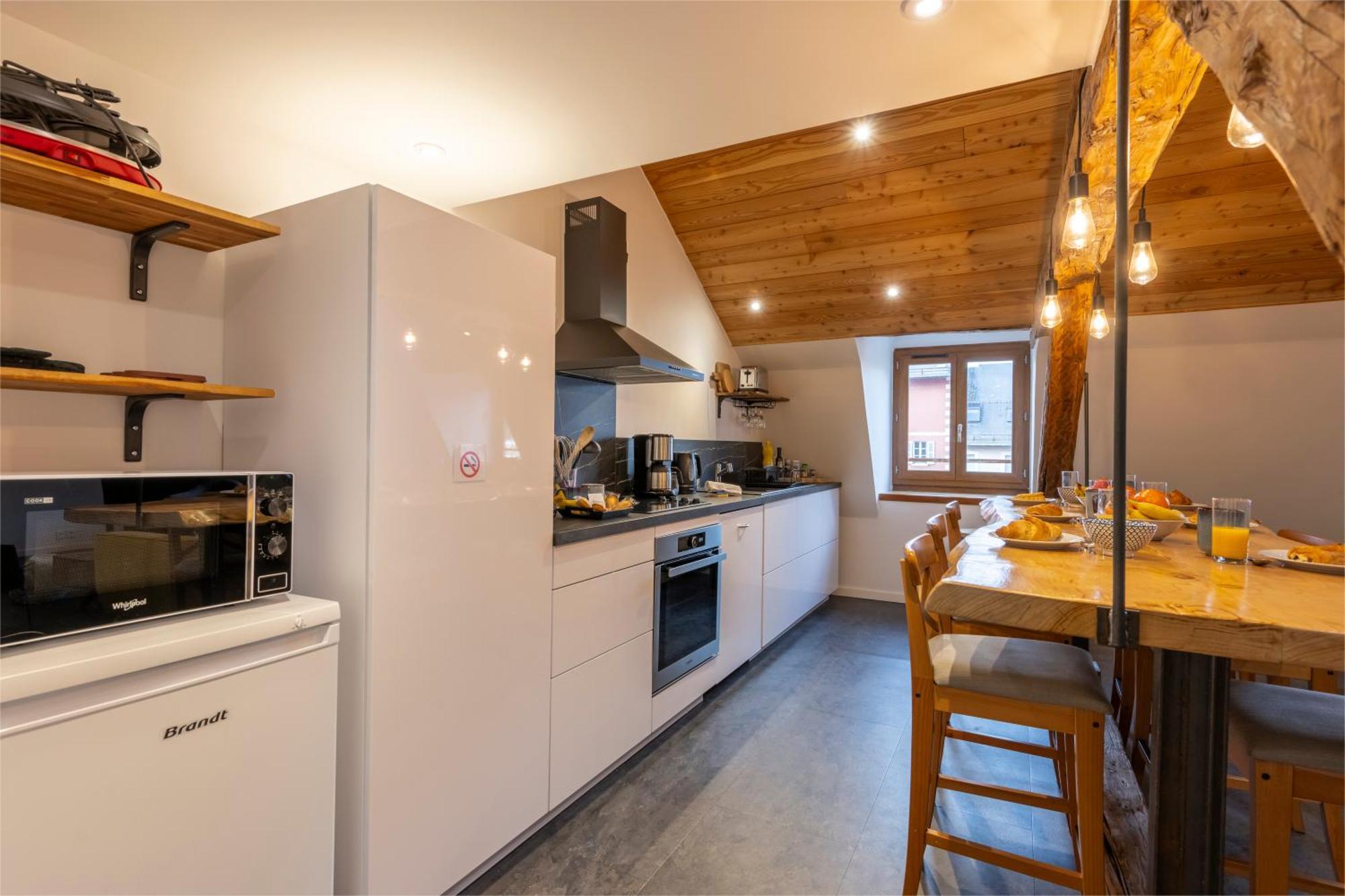 Superbe Loft - Situ Sur La Place Centrale Barcelonnette Exterior photo